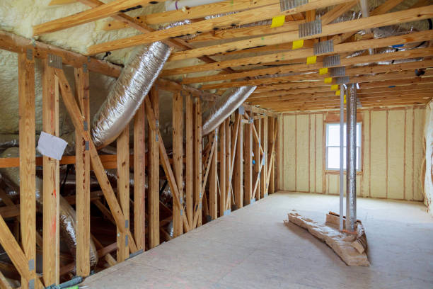 Best Types of Insulation in Oakwood Hls, IL